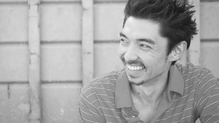 MAKENWA ◖ Travis Holcombe