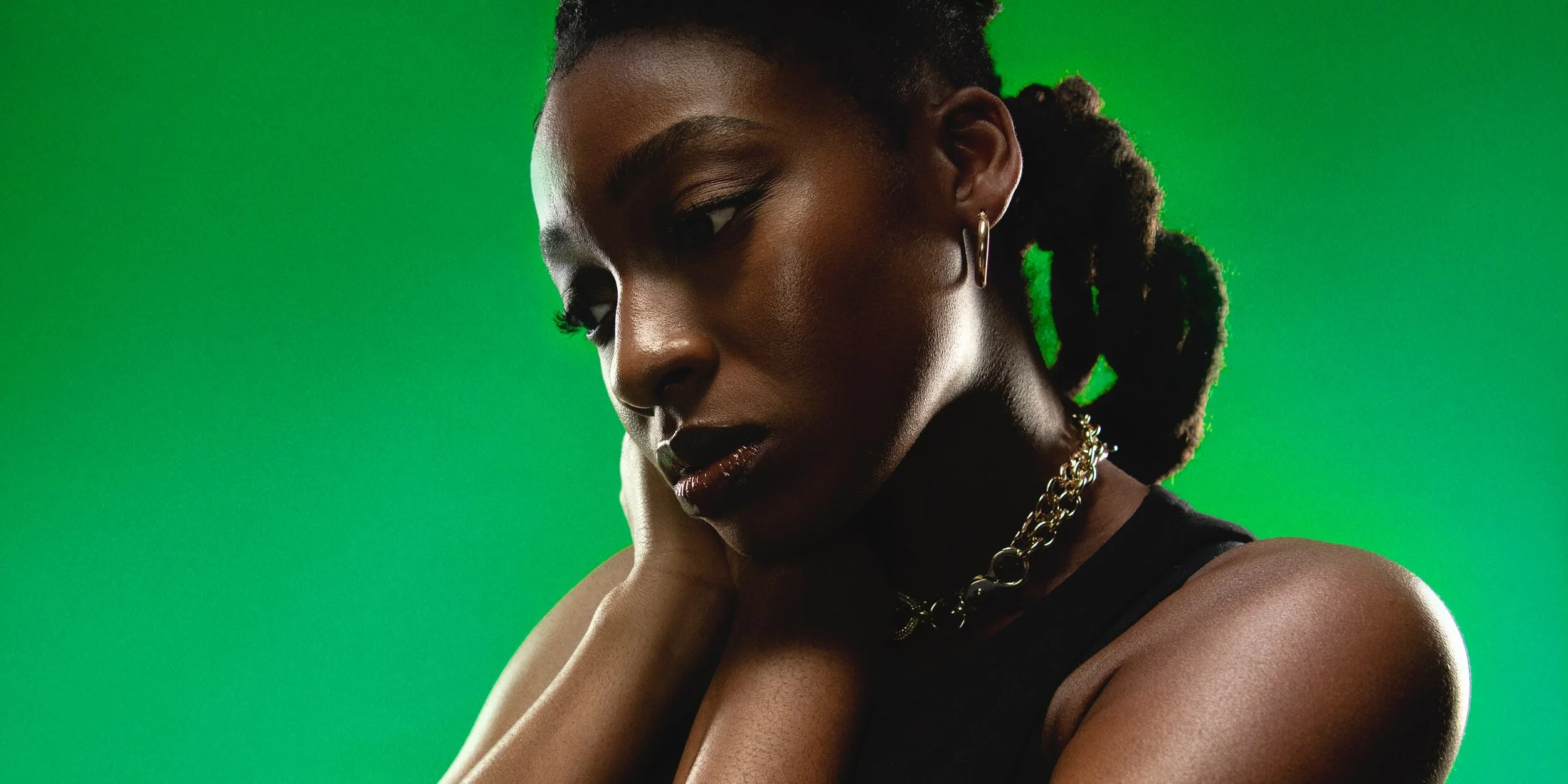 “Introvert”, la nueva canción de Little Simz sobre la brutalidad policial