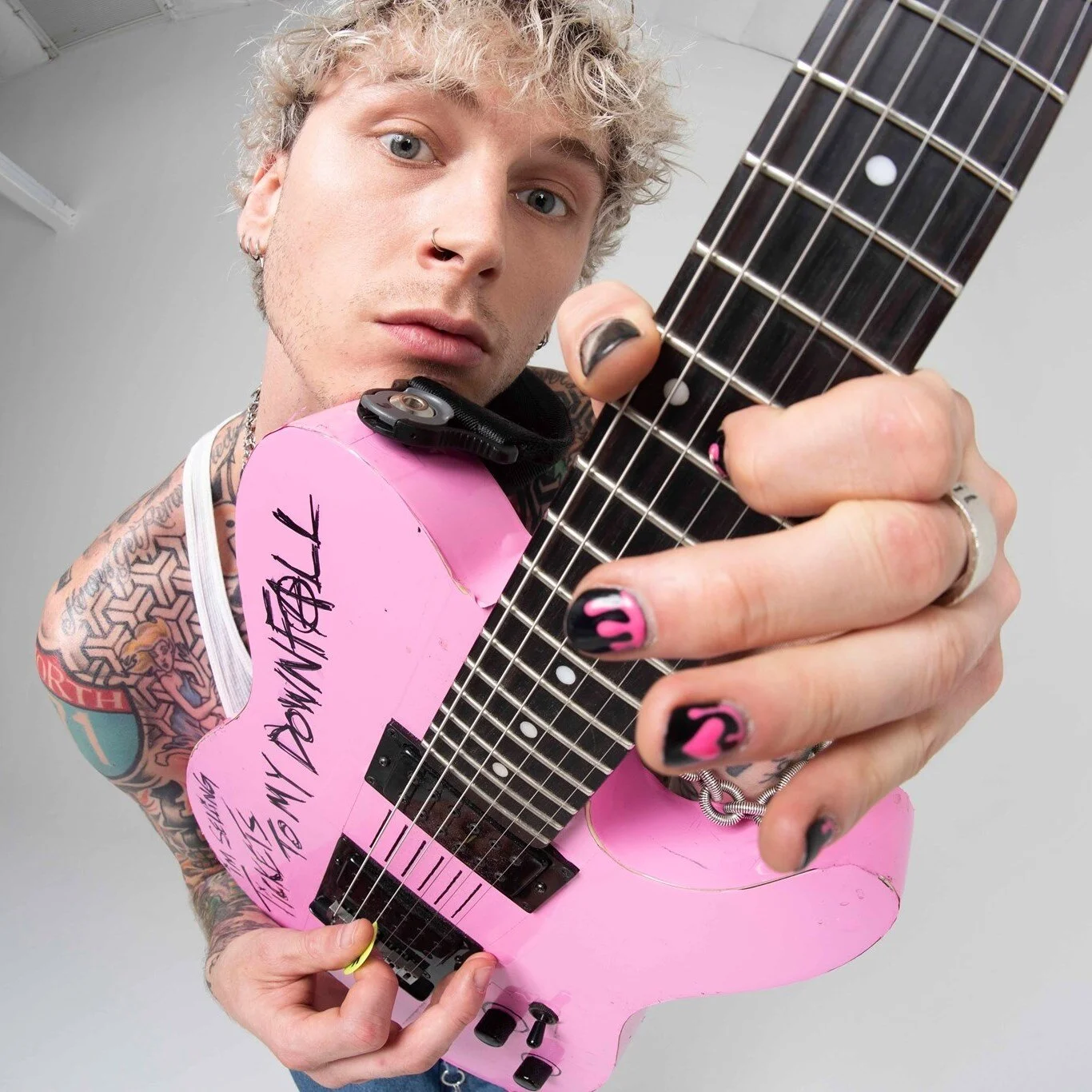 Machine Gun Kelly. Foto: FB Machine Gun Kelly