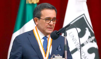 Ildefonso Guajardo, extitular de Economía, es vinculado a proceso por enriquecimiento ilícito