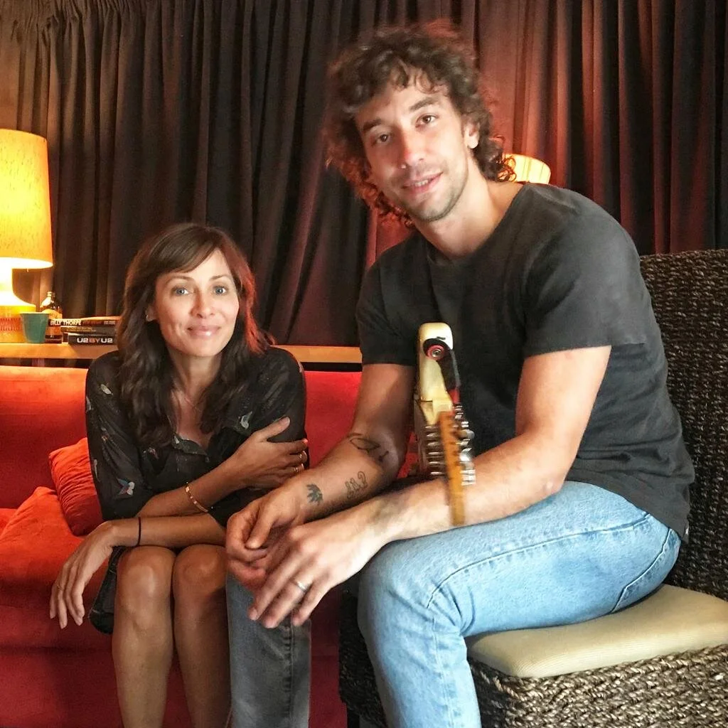 "Maybe It's Great" de Natalie Imbruglia sabe a The Strokes