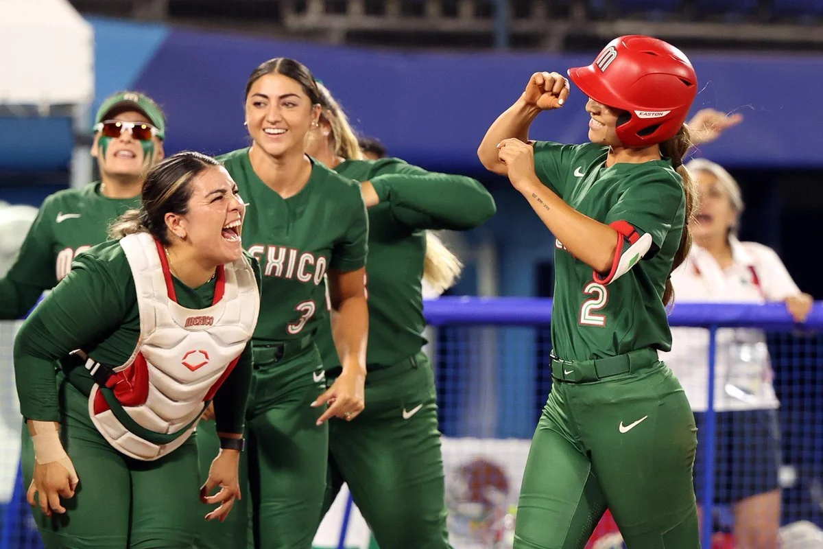 Del diamante a la basura: La polémica por uniformes de Selección de Sóftbol