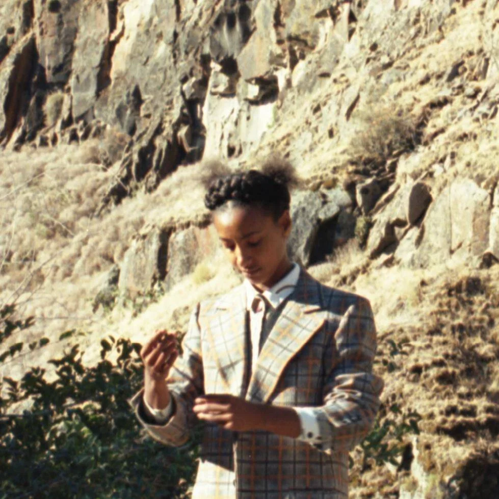 Esperanza Spalding nos sumerge en Formwela 10, nueva pieza musical de 'Song Rights Apotecary'
