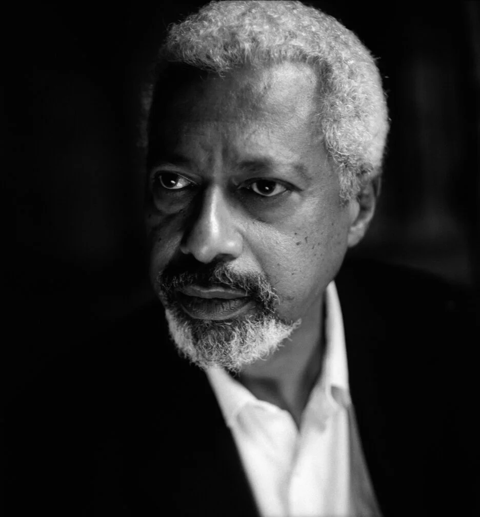 Abdulrazak Gurnah gana Premio Nobel de Literatura 2021 