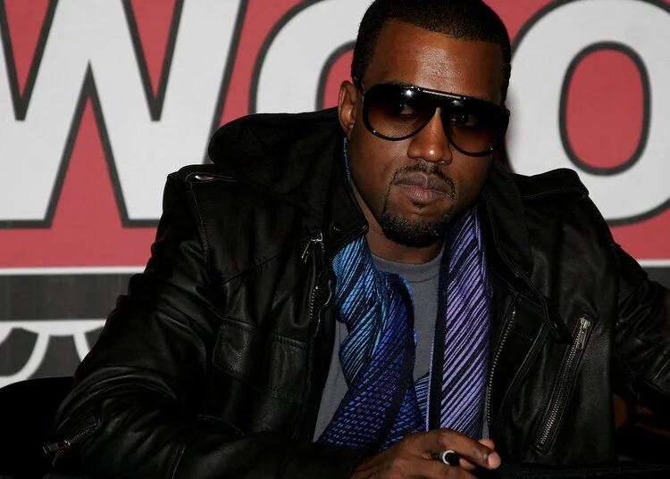 ¡Adiós Kanye West! ¡Hola Ye!