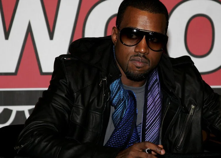 Ye estrenó “Eazy” (ft. The Game) con mensaje para el novio de Kim Kardashian