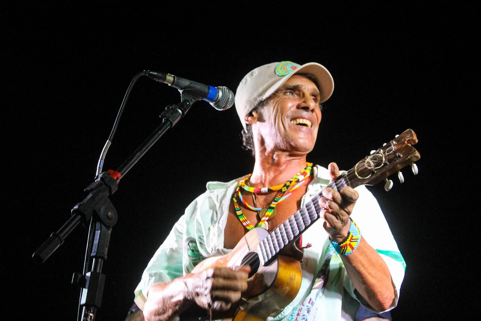 ¡Por Fin! La biografía oficial de Manu Chao en español