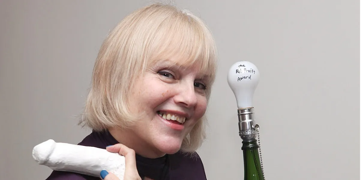 Muere Cynthia “Plaster Caster”, quien esculpía moldes de penes y senos de rock stars