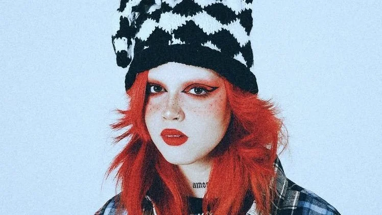 Se viene el álbum debut de Bruses: Monstruos