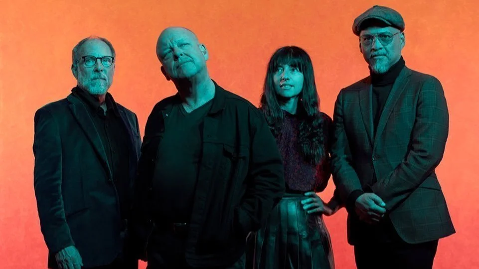 Pixies regresa con evolución creativa con “There’s A Moon On” y su nuevo álbum