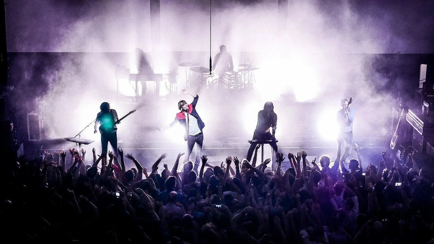 La emoción por la nueva música: Phoenix en Ibero 90.9