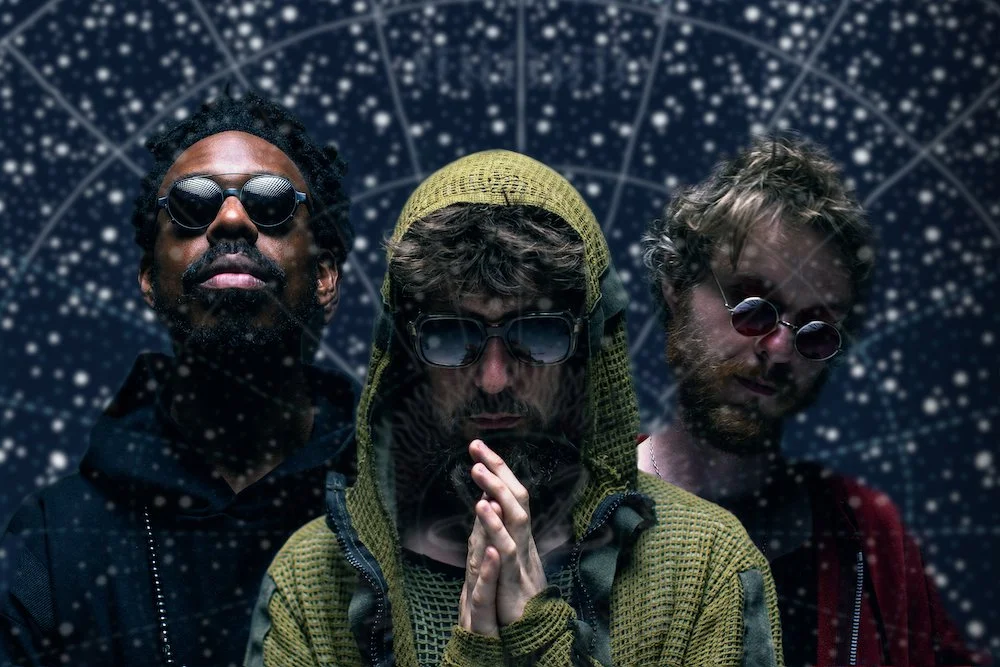 “CODE”: lo más nuevo de The Comet Is Coming