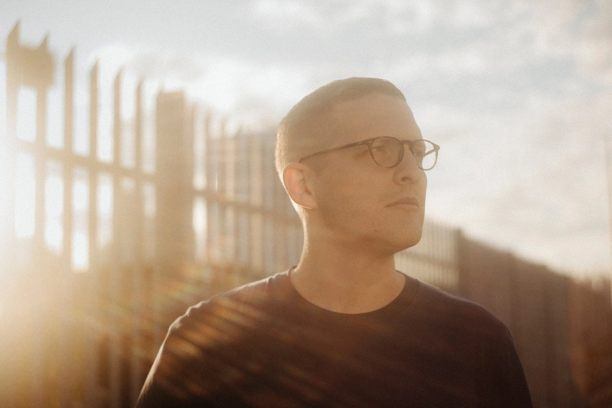 Floating Points regresa con un enfoque distinto y emocionante con "Problems"