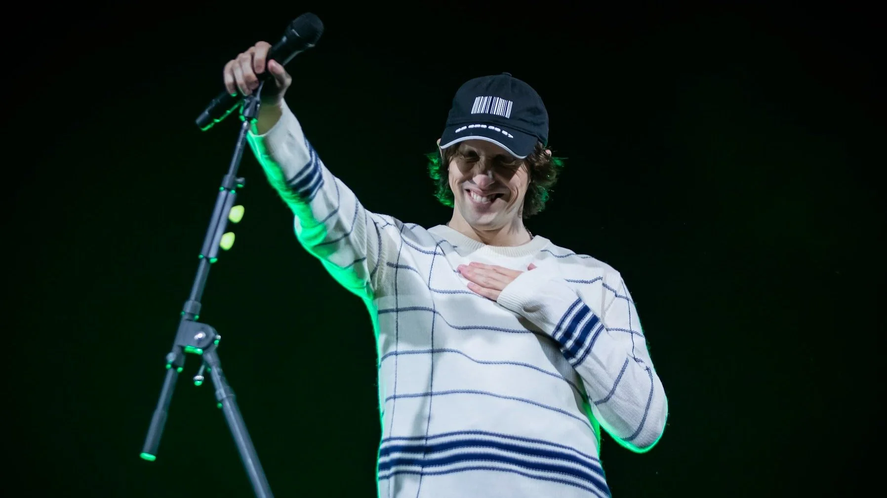 Porter Robinson regresa para recordarnos dónde se encuentra la belleza de vivir