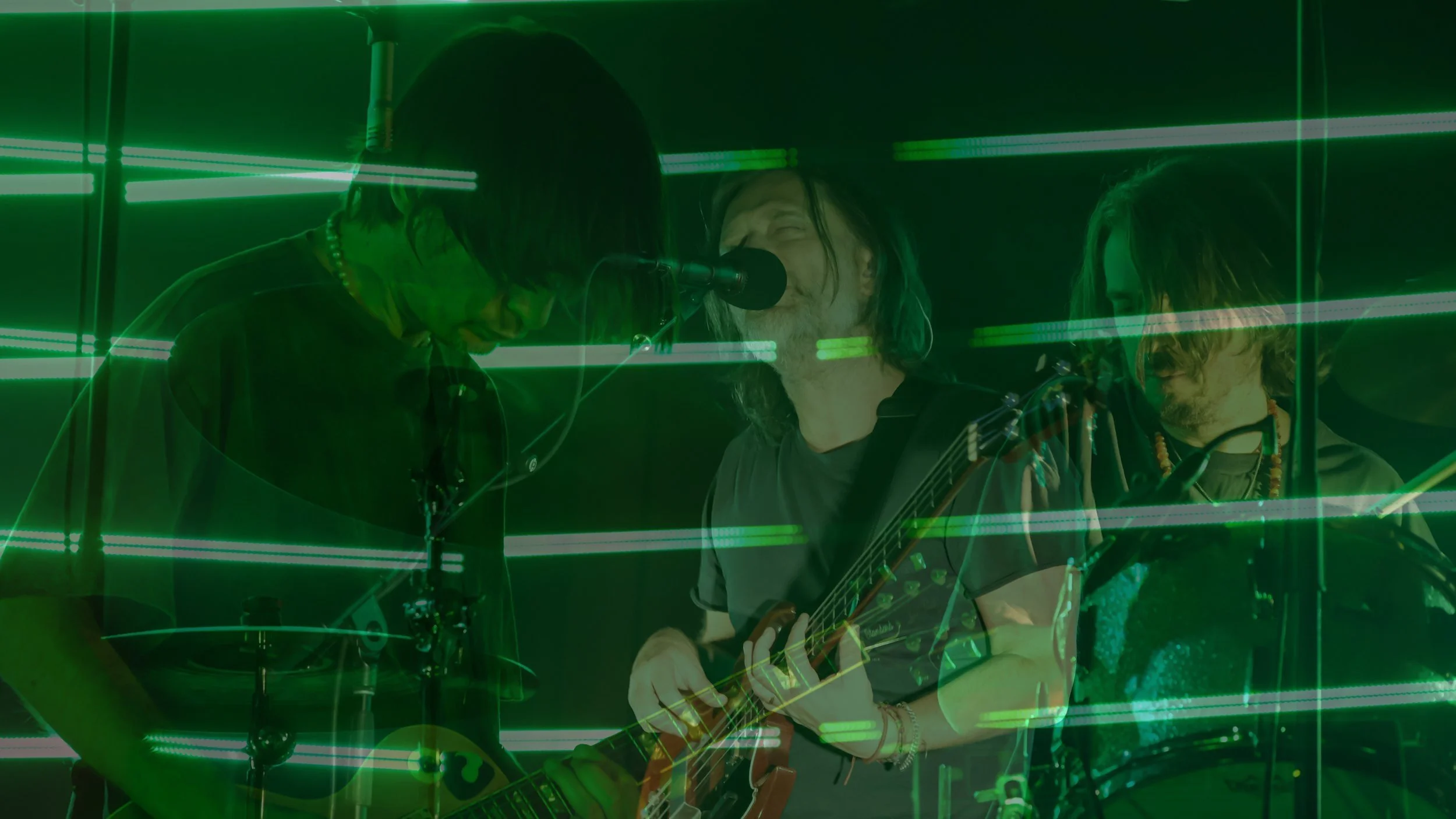 The Smile en México sacude el peso de un legado