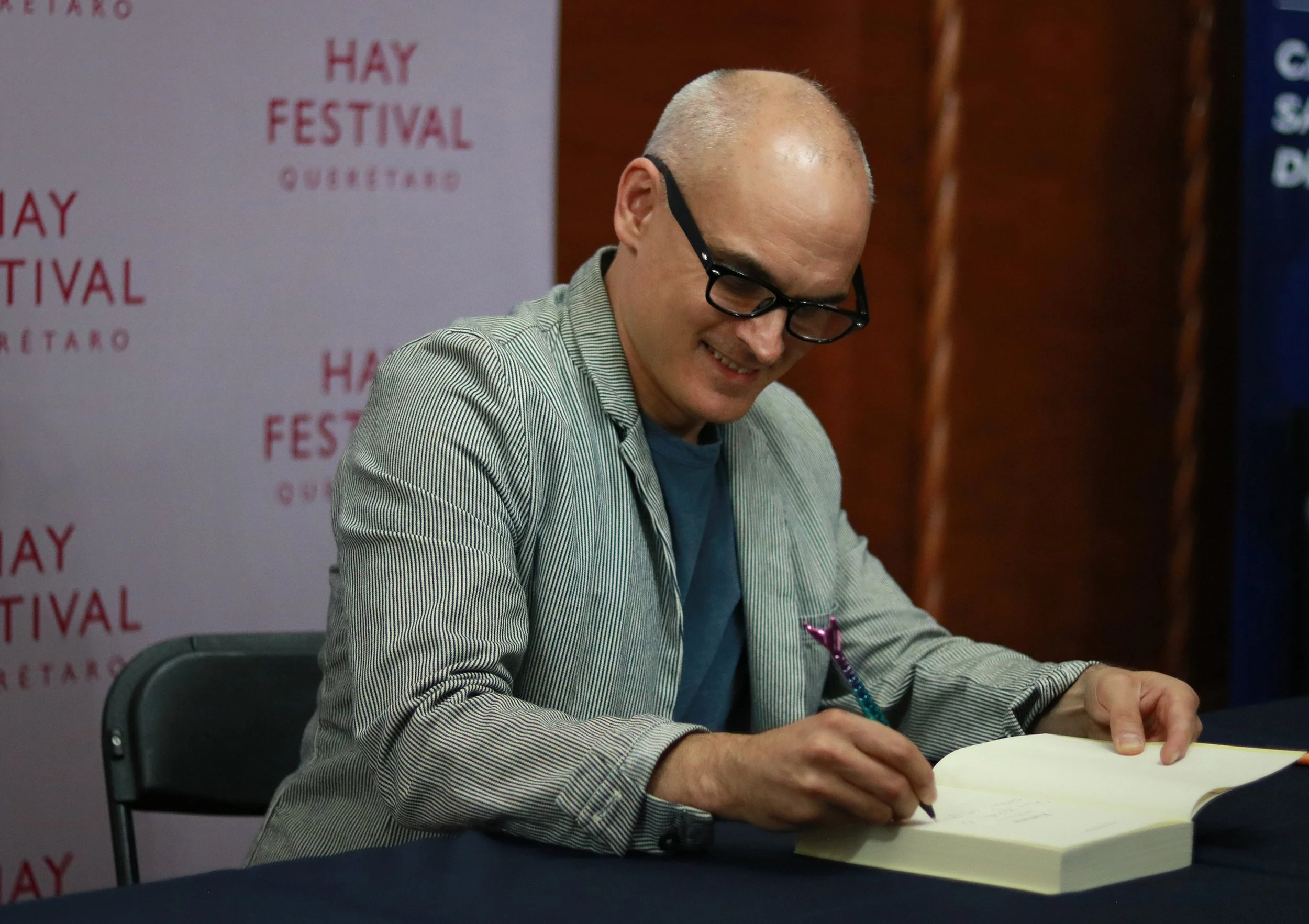 Hernán Díaz desde el Hay Festival 2023: “Hablar de riqueza sin fetichizar el lujo”