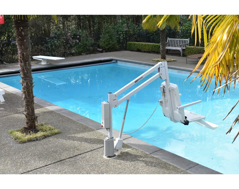 axs-2-disabled-access-pool-lifts.jpeg