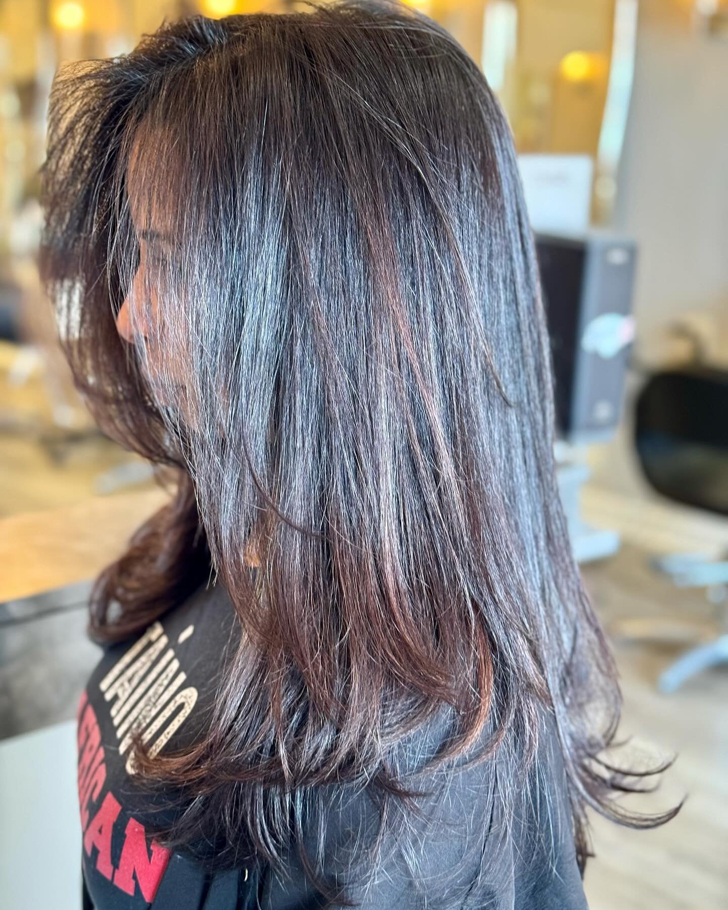 Warm Caramel year round 💁🏽&zwj;♀️🍬

#northernvirginiahairstylist #northernvirginiahairsalon #northernvirginiahair #dmvhairstylist #dmvhairsalon #dmvhair #northernvirginiamagazine #washingtondc #arlingtonvahair #mcleanvahair