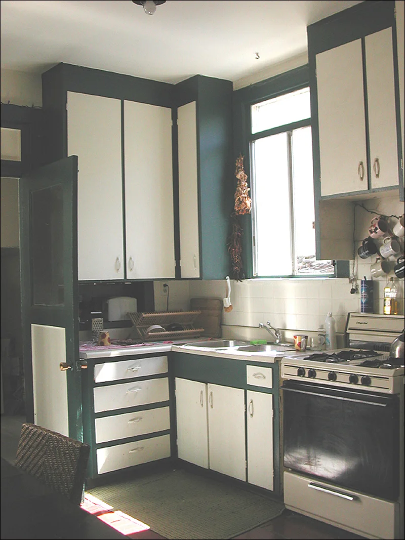 Kitchen_8.jpg