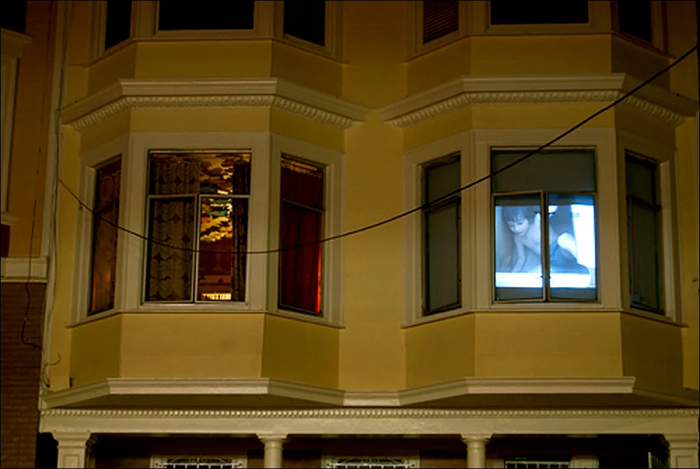 Adrianna Varella, Invented House projection