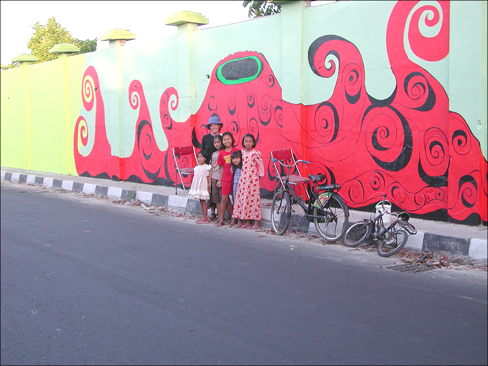 Megan-first-mural-with-kids.jpg