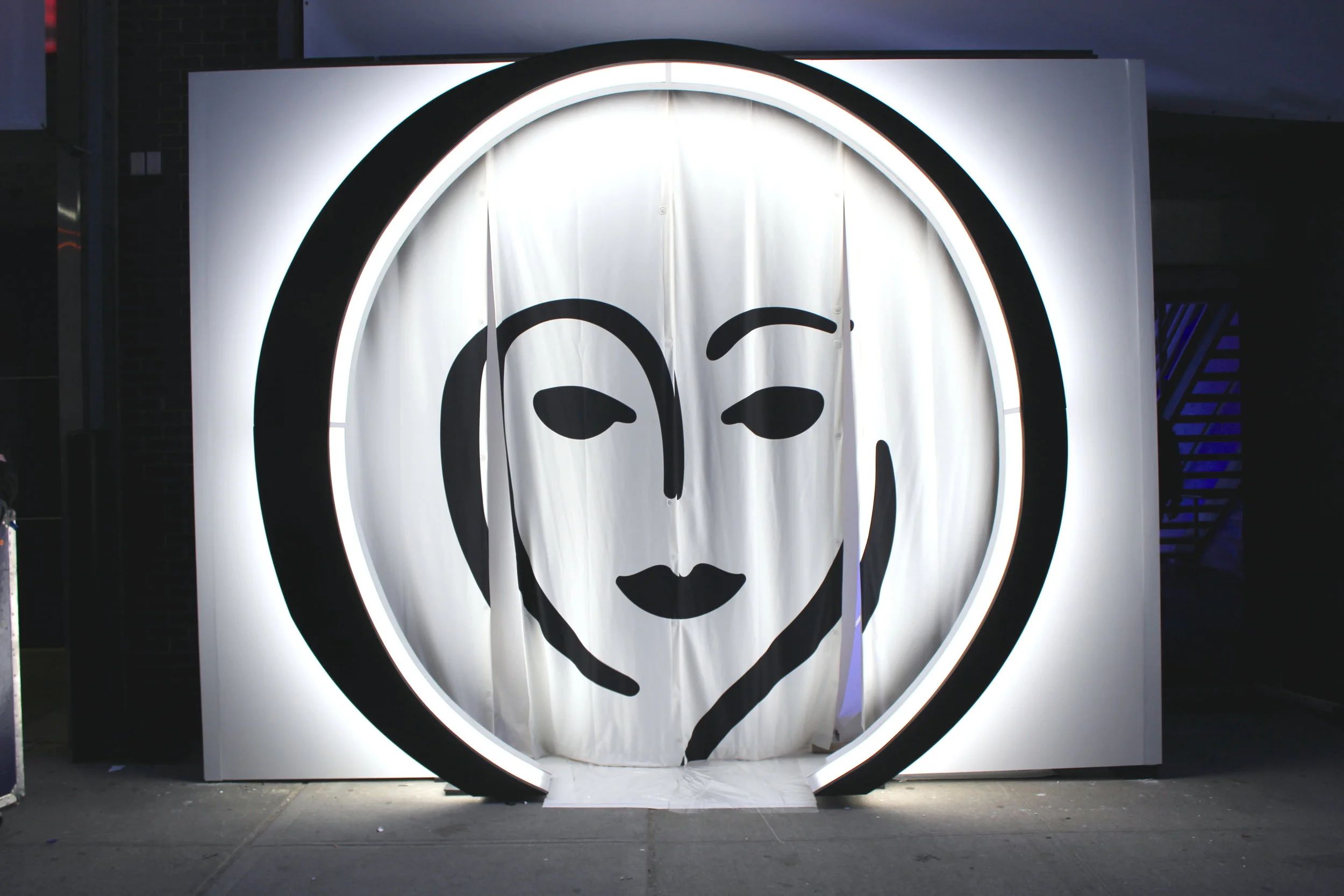 Olay Whips at SIR Stage37, Jack Morton Worldwide, Nov. 2017