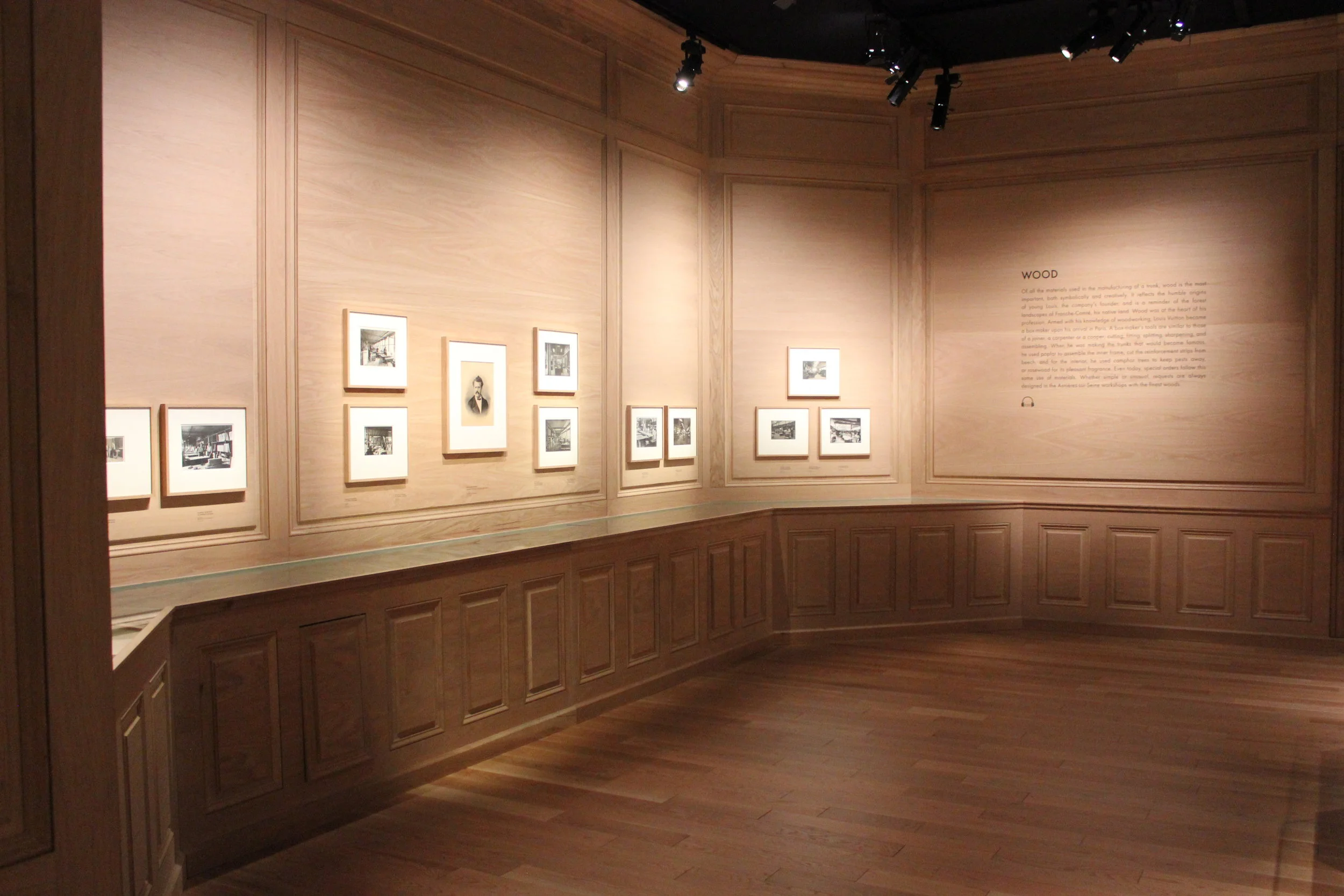 Volez, Voguez, Voyagez at 86 Trinity Pl, Louis Vuitton, Oct. 2017