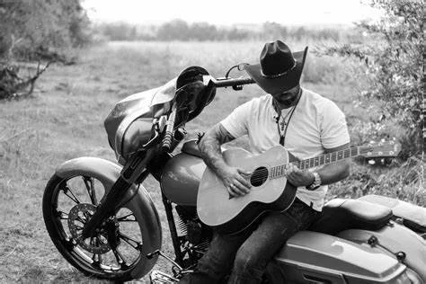 Rising Country Artist Arron Michael now featured in Kazi Magazine!