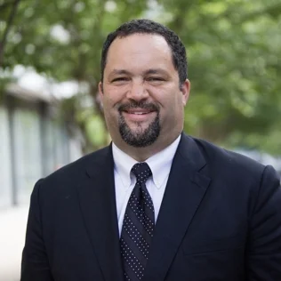 BEN JEALOUS Civil Rights Activist, Former President & CEO, NAACP Keynote Address Ben Jealous is the son of two educators. He is a civil rights leader, community organizer, graduate of Columbia University, a Rhodes scholar, and a visiting professor at Princeton. At age 35, Ben was named the youngest ever President and CEO of the NAACP. In 2013, Ben was named Marylander of the Year by the Baltimore Sun for helping to lead the successful efforts to abolish the death penalty, pass marriage equality, pass the DREAM Act, and expand voting rights. Ben is currently a partner at Kapor Capital, an investment firm that invests in progressive social change.