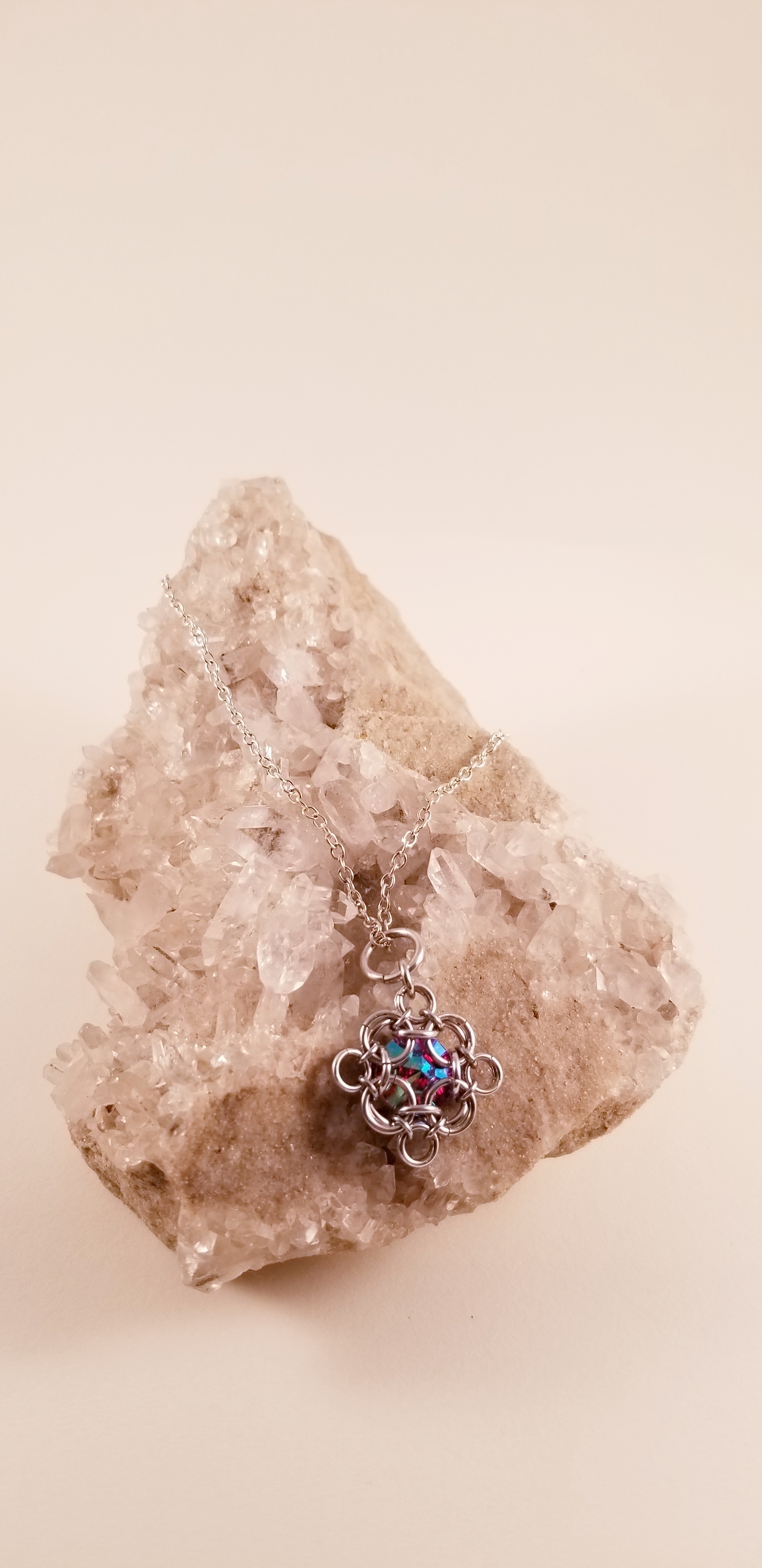 Pendant- Rivoli Power Red Blue 