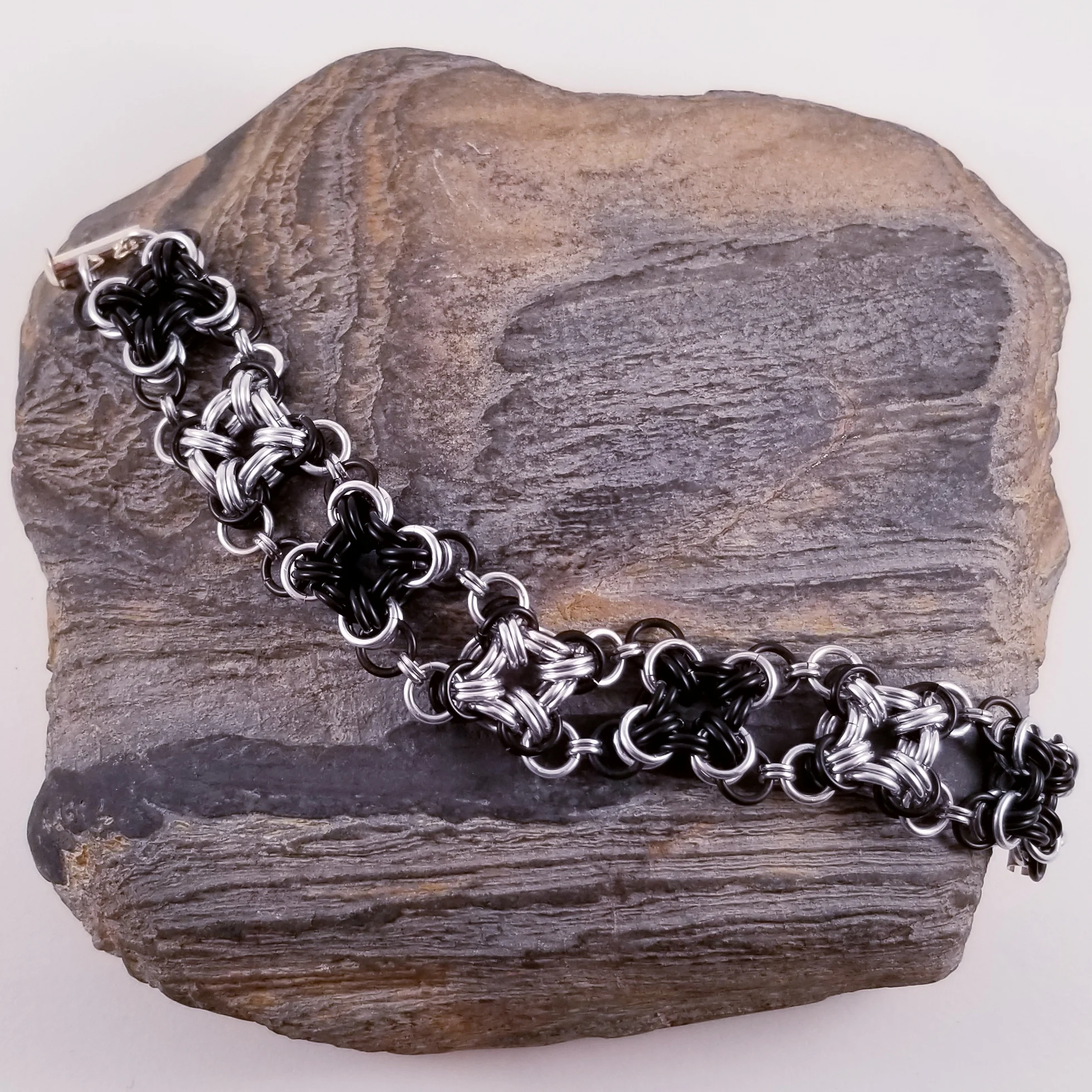 Bracelet- Bicubix Blocks black and white