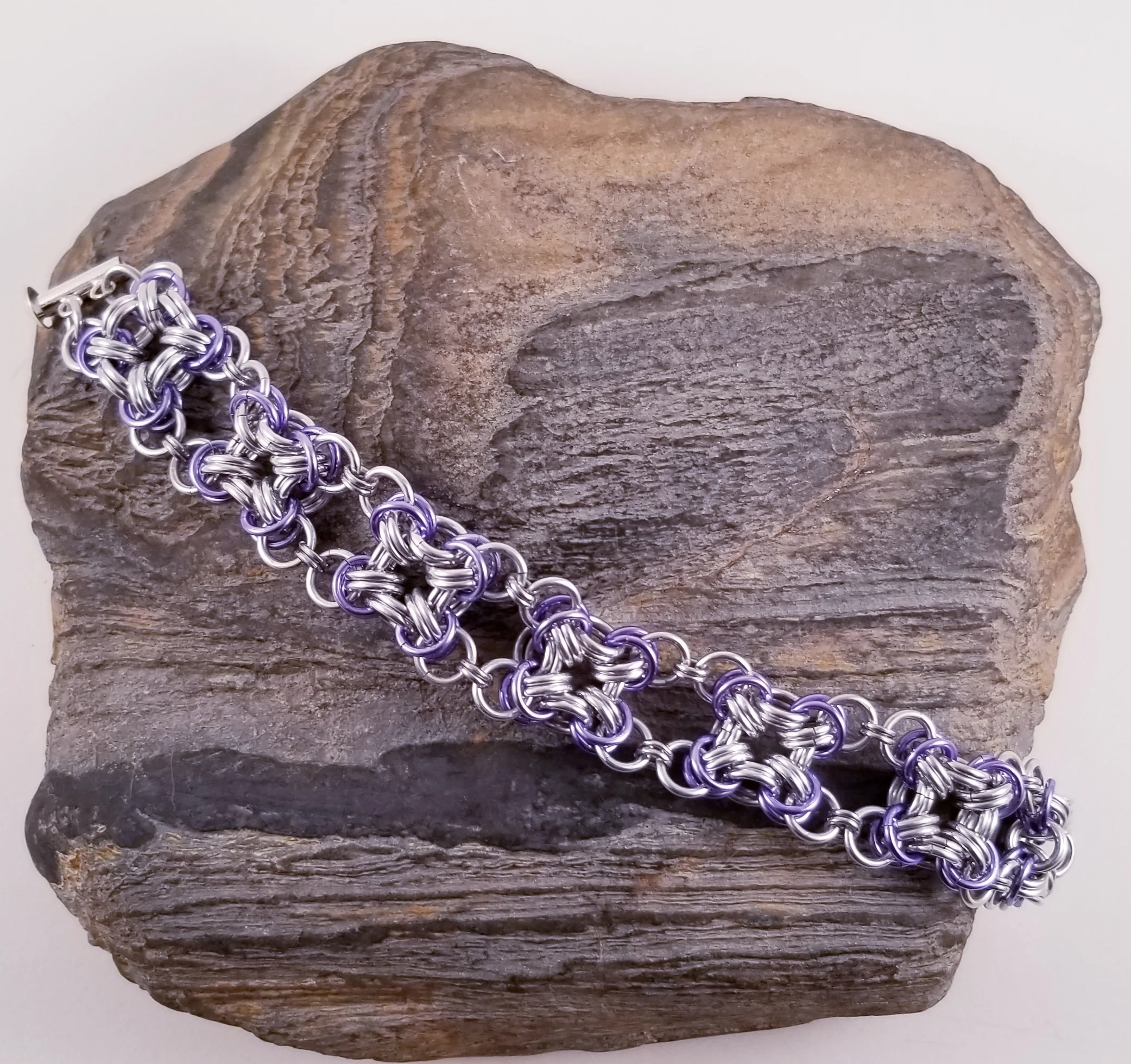 Bracelet- Bicubix Blocks lavender and white