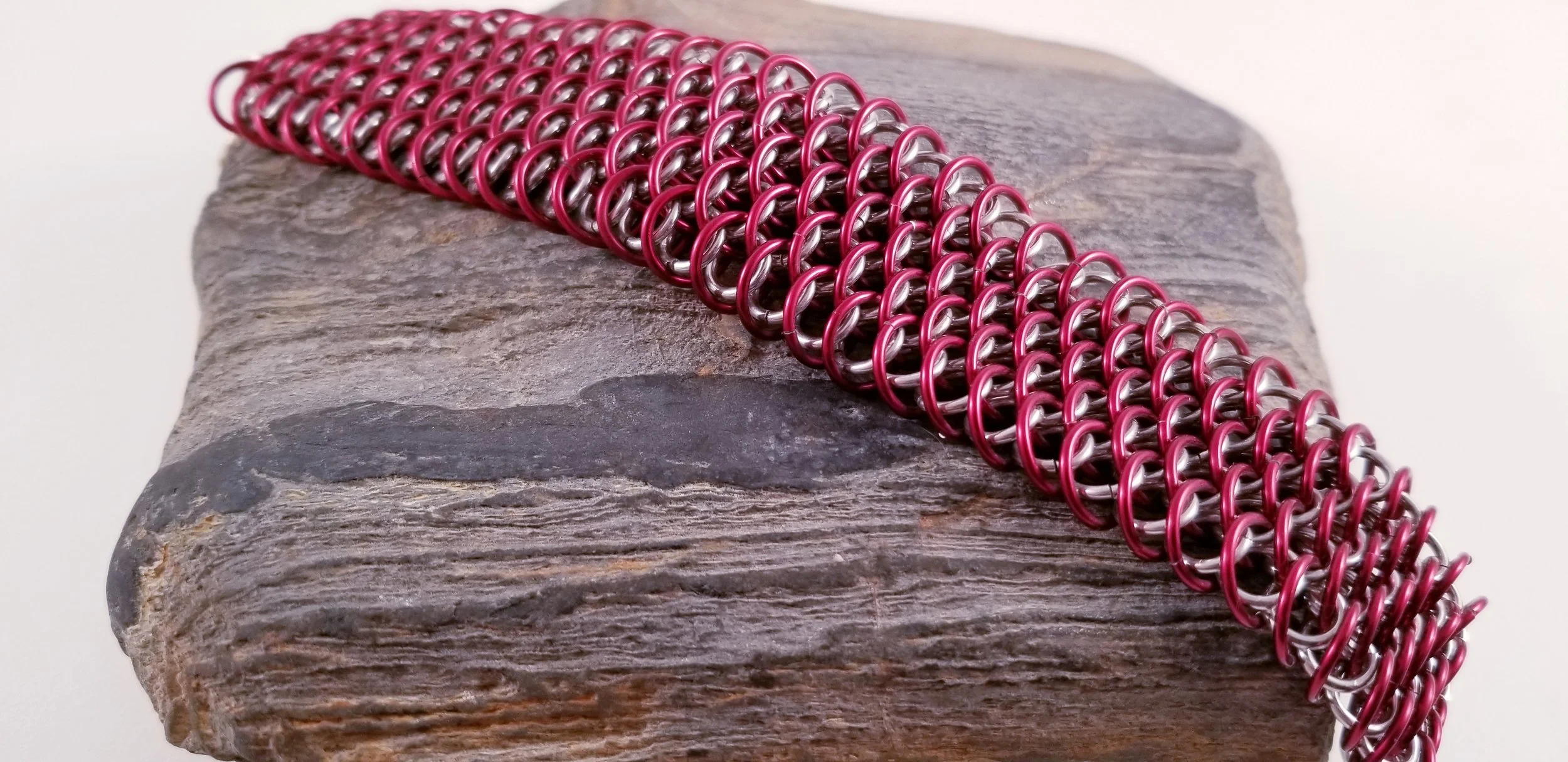Bracelet- Dragonscale Red