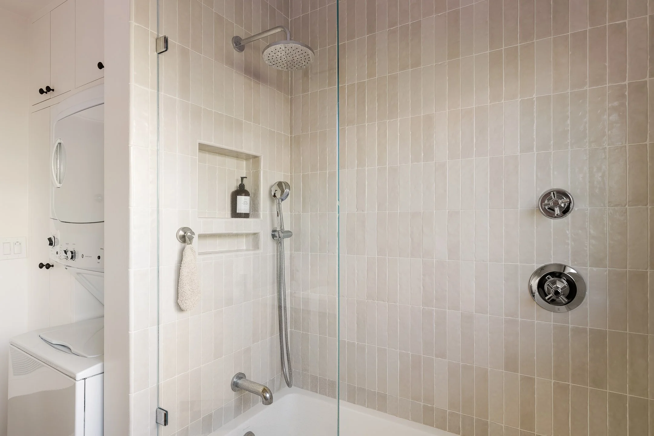 0033 2330 Shoredale MLS.jpg