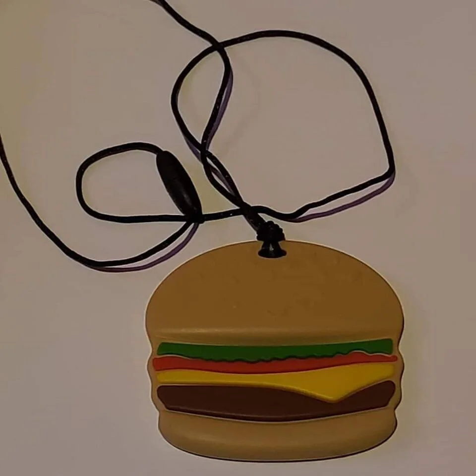 CHEESEBURGER.jpg