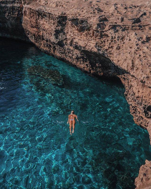 You know that feeling where you can just float around ....staring up at the sky....? ⠀⠀⠀⠀⠀⠀⠀⠀⠀
Well that&rsquo;s  exactly what I feel like doing.... most of the time... actually 🤷🏽&zwj;♀️⠀⠀⠀⠀⠀⠀⠀⠀⠀
What about you ...?⠀⠀⠀⠀⠀⠀⠀⠀⠀
⠀⠀⠀⠀⠀⠀⠀⠀⠀
Regram - luc