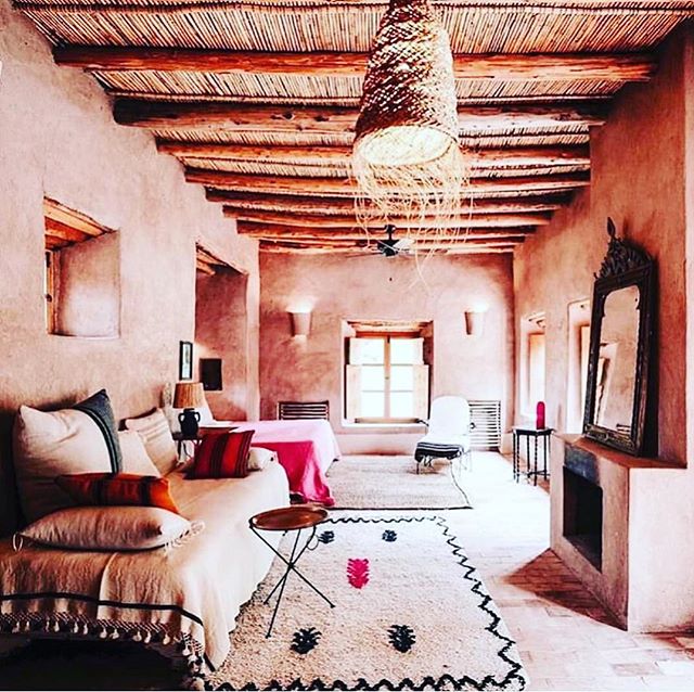🙌🏽🙌🏽🙌🏽 #colorpalette #interiorstyle #heaven ⠀⠀⠀⠀⠀⠀⠀⠀⠀
#regram via  @voyageursdumonde
.
Les vacances de la Toussaint au Maroc 💕
Shot by @mariemonsieur
&bull;
&bull;
#voyageursdumonde #maroc #morocco #moroccandecor #berberlodge #oumnas
⠀⠀⠀⠀⠀⠀⠀⠀⠀