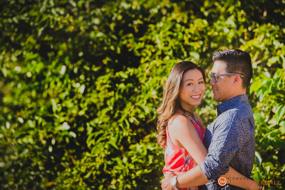 Engagement Session Hugh Taylor Birch State Park - Photography by Santy Martinez.jpg