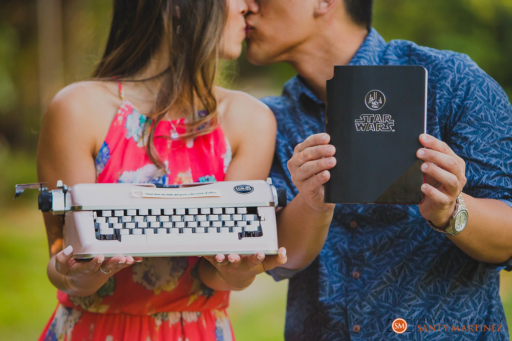 Engagement Session Hugh Taylor Birch State Park - Photography by Santy Martinez-11.jpg