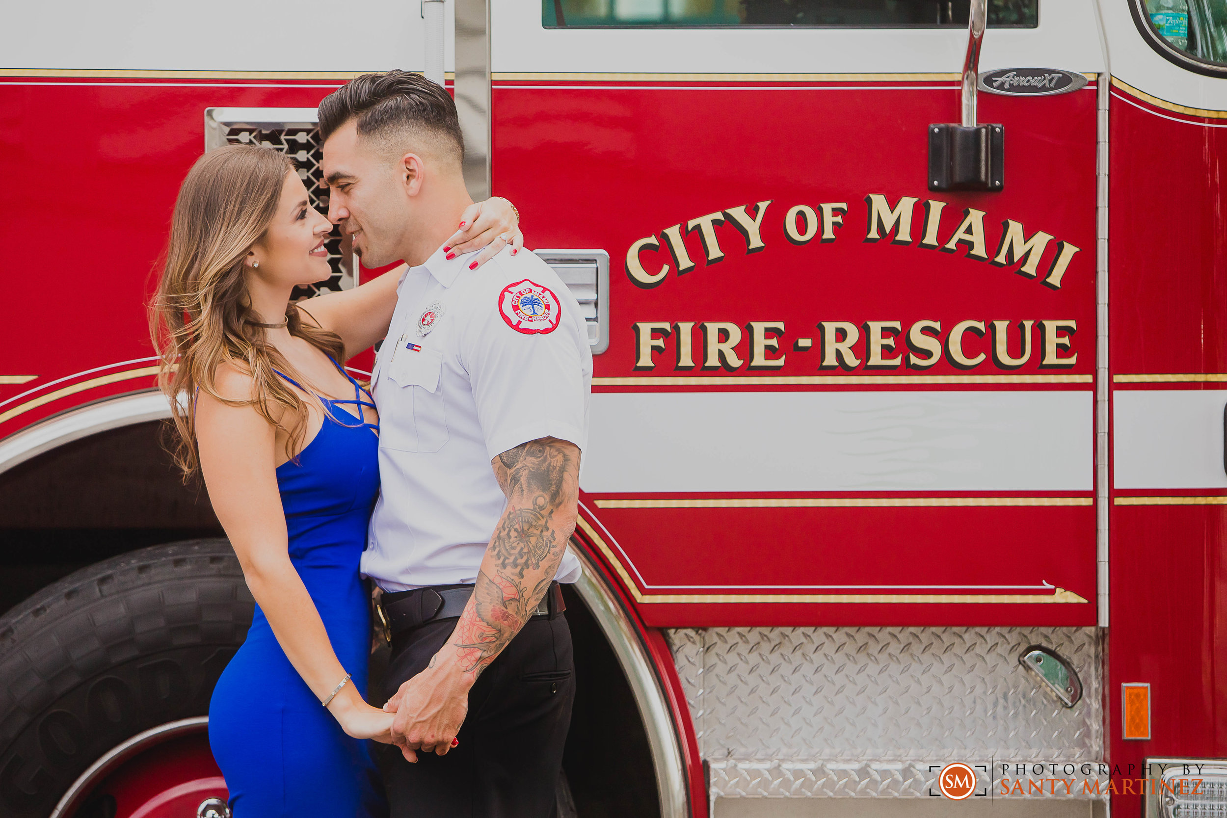 Miami Firefighter Engagement Session - Photography by Santy Martinez-3.jpg