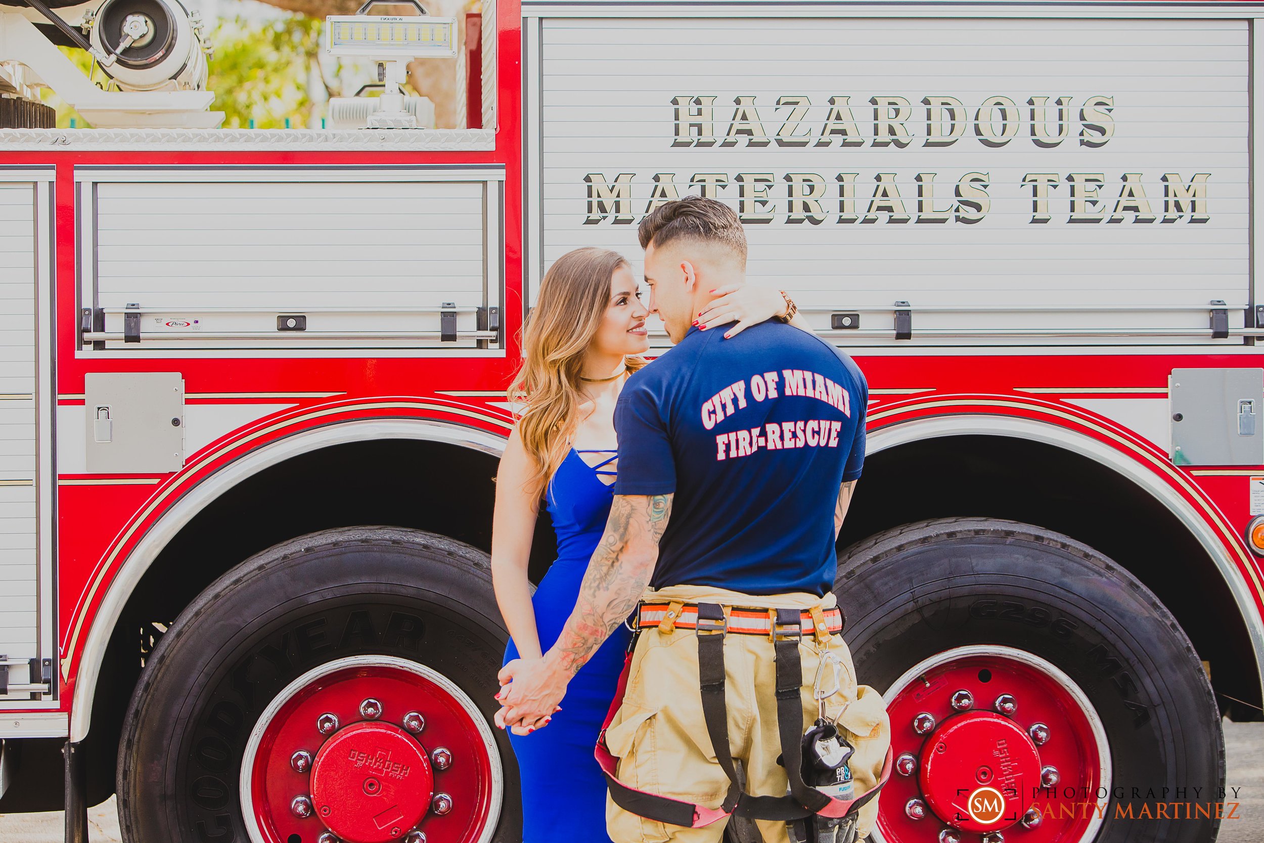 Miami Firefighter Engagement Session - Photography by Santy Martinez-10.jpg