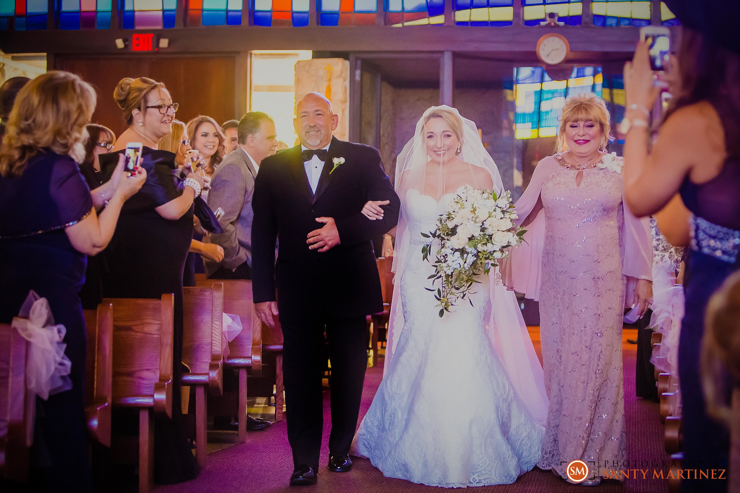 Wedding - St Hugh Catholic Church - Rusty Pelican - Key Biscayne - Photography by Santy Martinez-19.jpg