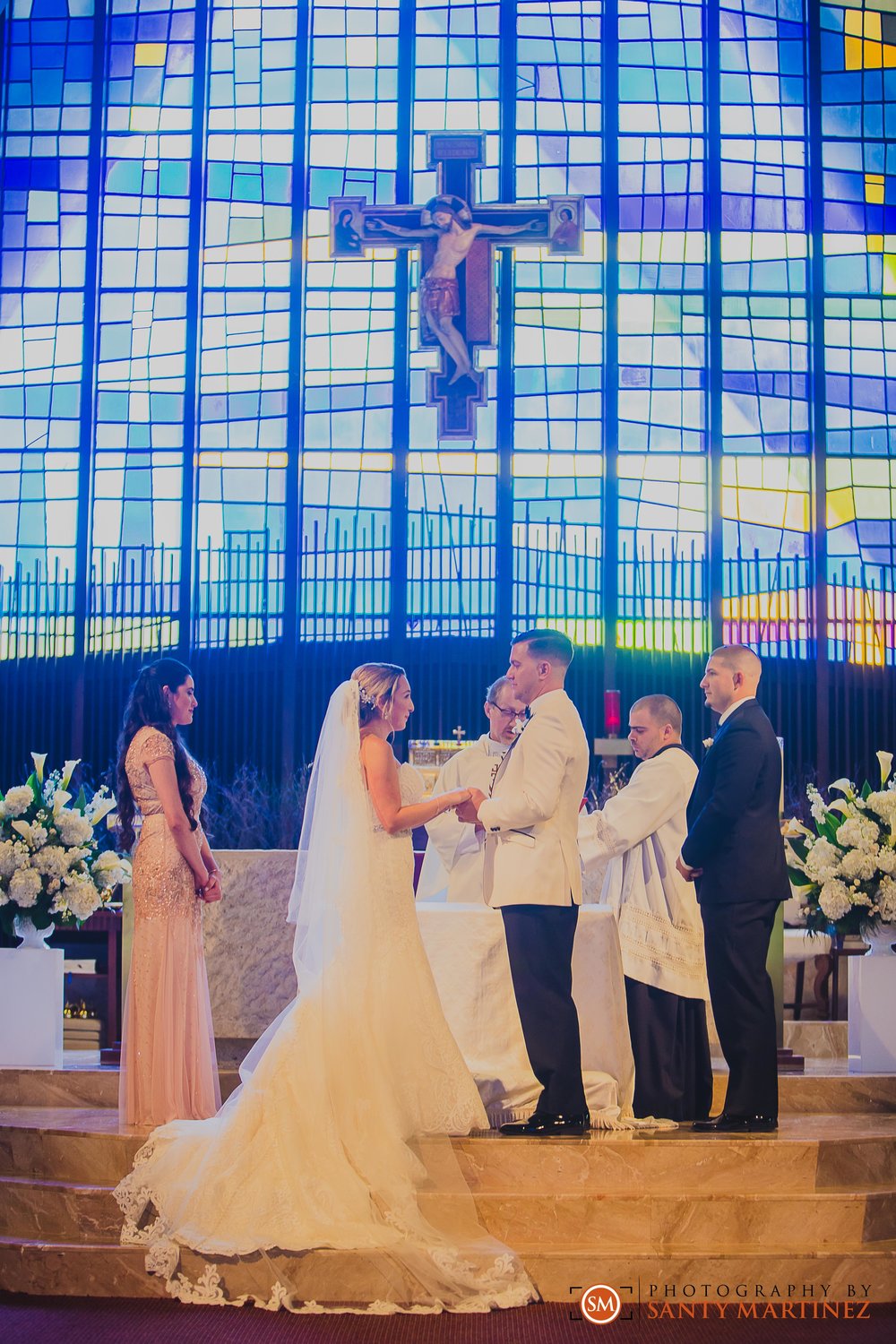 Wedding - St Hugh Catholic Church - Rusty Pelican - Key Biscayne - Photography by Santy Martinez-22.jpg