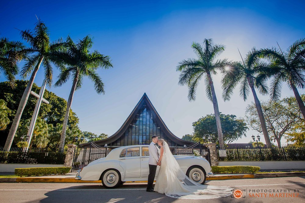 Wedding - St Hugh Catholic Church - Rusty Pelican - Key Biscayne - Photography by Santy Martinez-29.jpg