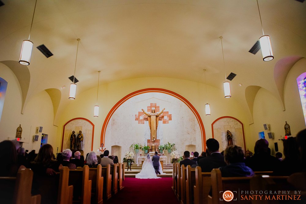 Wedding - Fairways - Crandon Park - Santy Martinez-13.jpg