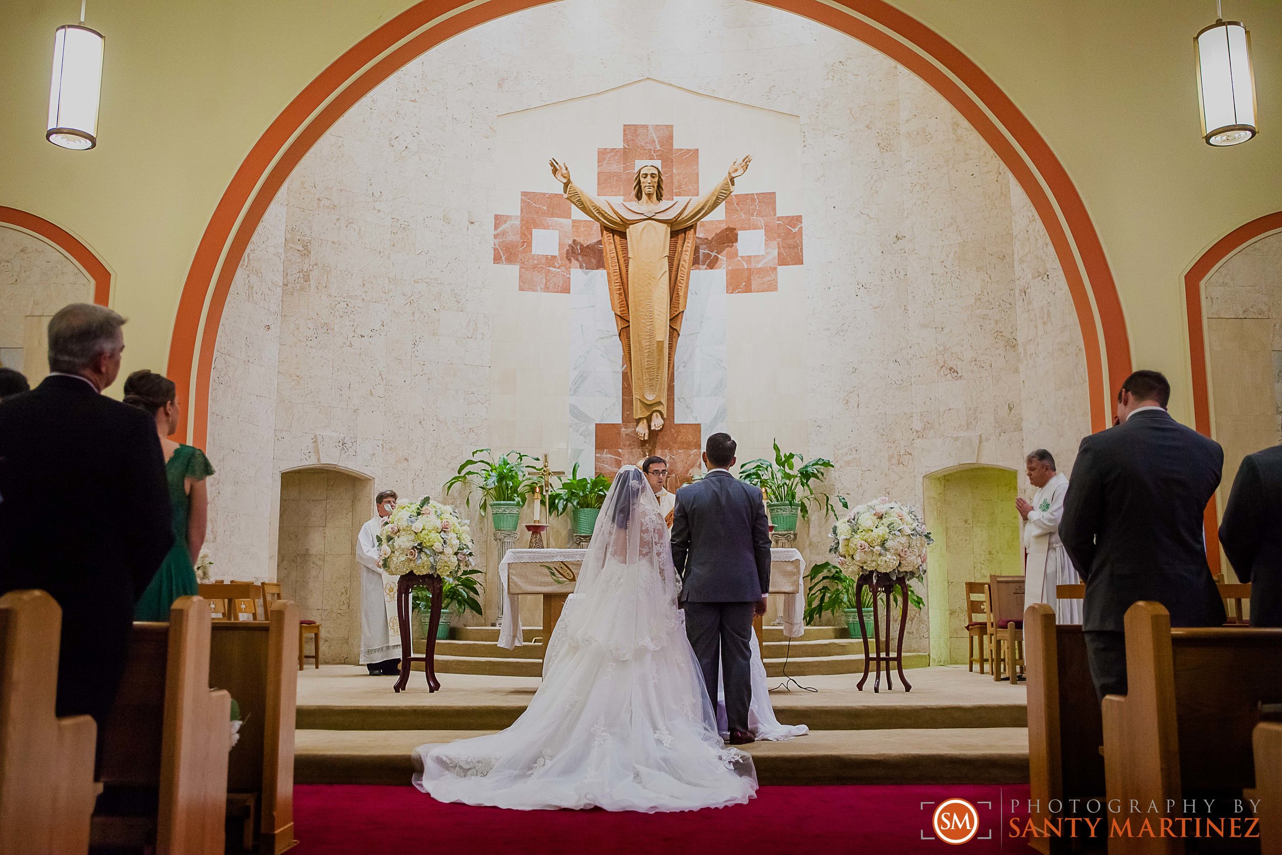 Wedding - Fairways - Crandon Park - Santy Martinez-15.jpg