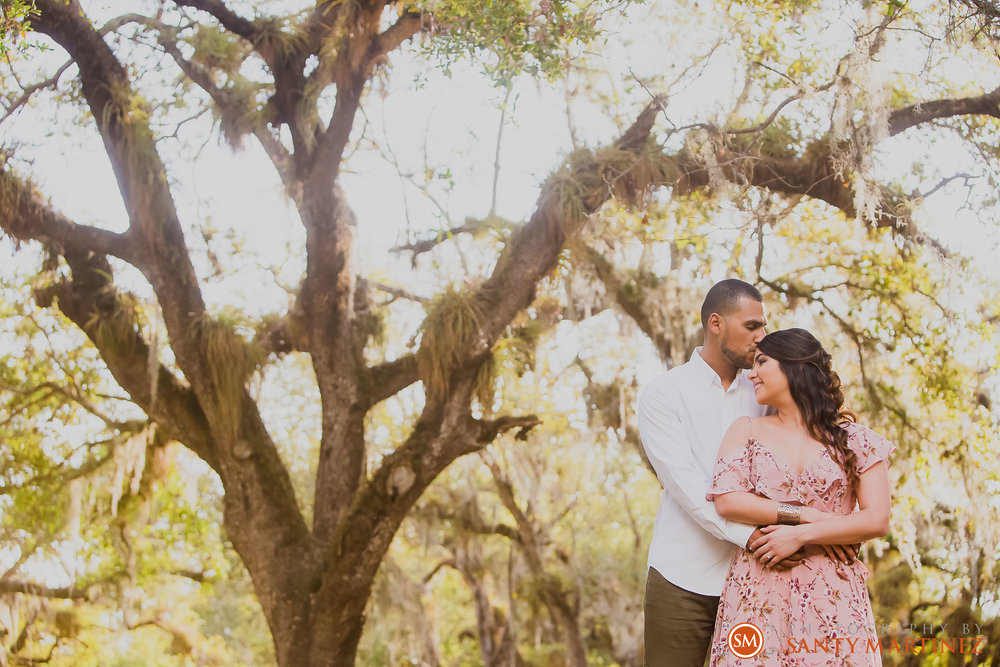 Engagement Session Matheson Hammock Park - Photography by Santy Martinez-11.jpg