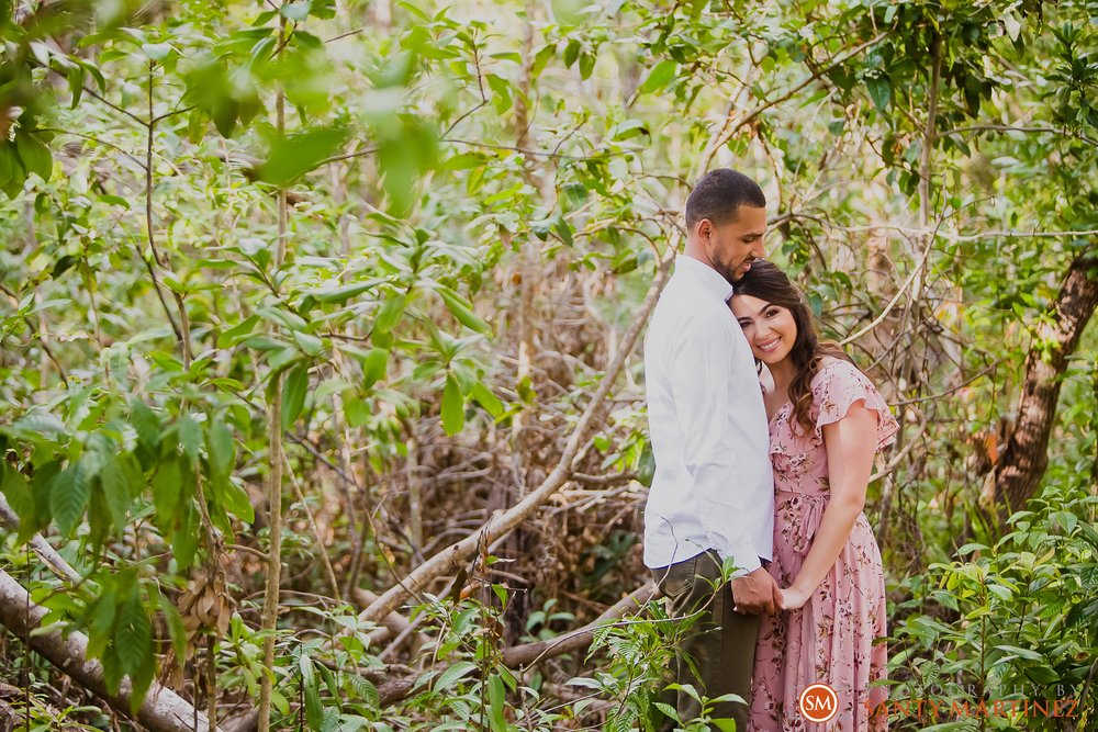 Engagement Session Matheson Hammock Park - Photography by Santy Martinez-12.jpg