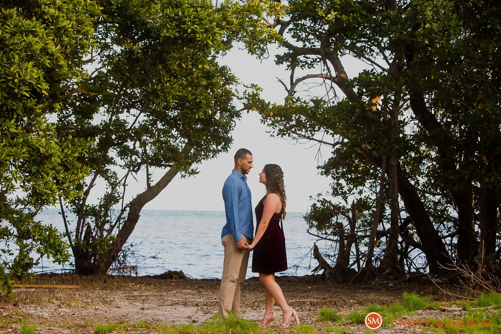 Engagement Session Matheson Hammock Park - Photography by Santy Martinez-22.jpg