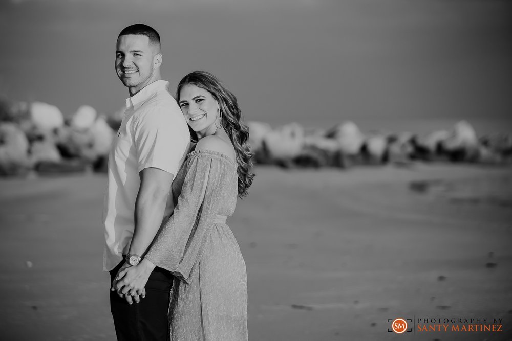 Miami Engagement Session - Key Biscayne - Photography by Santy Martinez-20.jpg